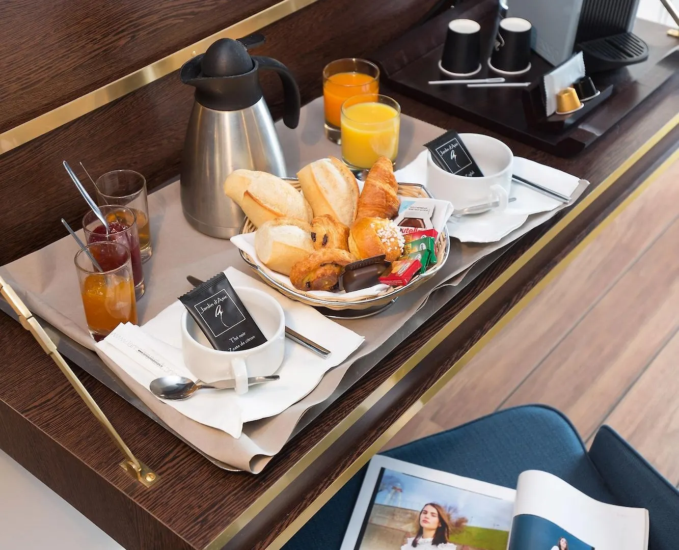 Hotel Birdy By Happyculture Aix-en-Provence 4*,