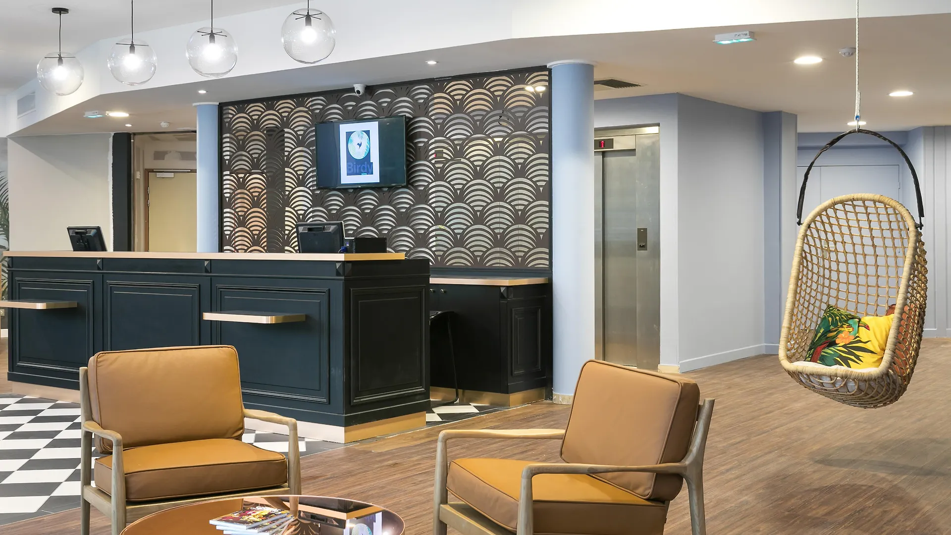 Hotel Birdy By Happyculture location