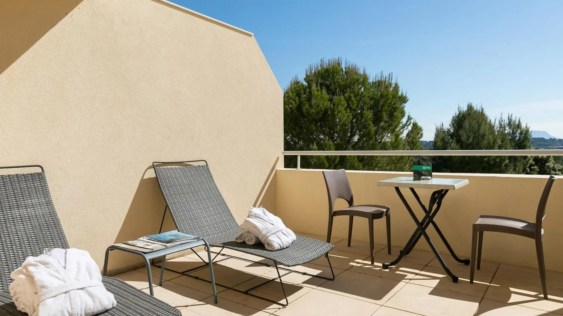 Hotel Birdy By Happyculture Aix-en-Provence