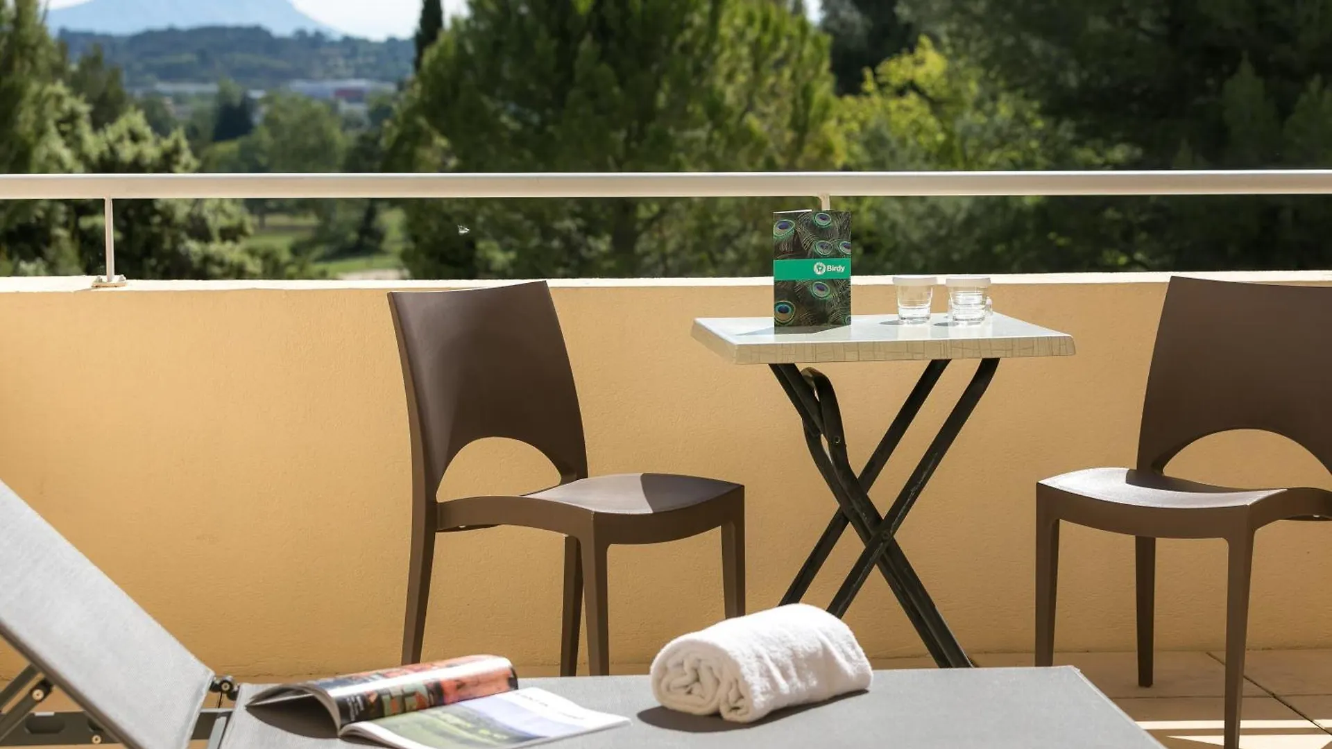 Hotel Birdy By Happyculture Aix-en-Provence 4*,