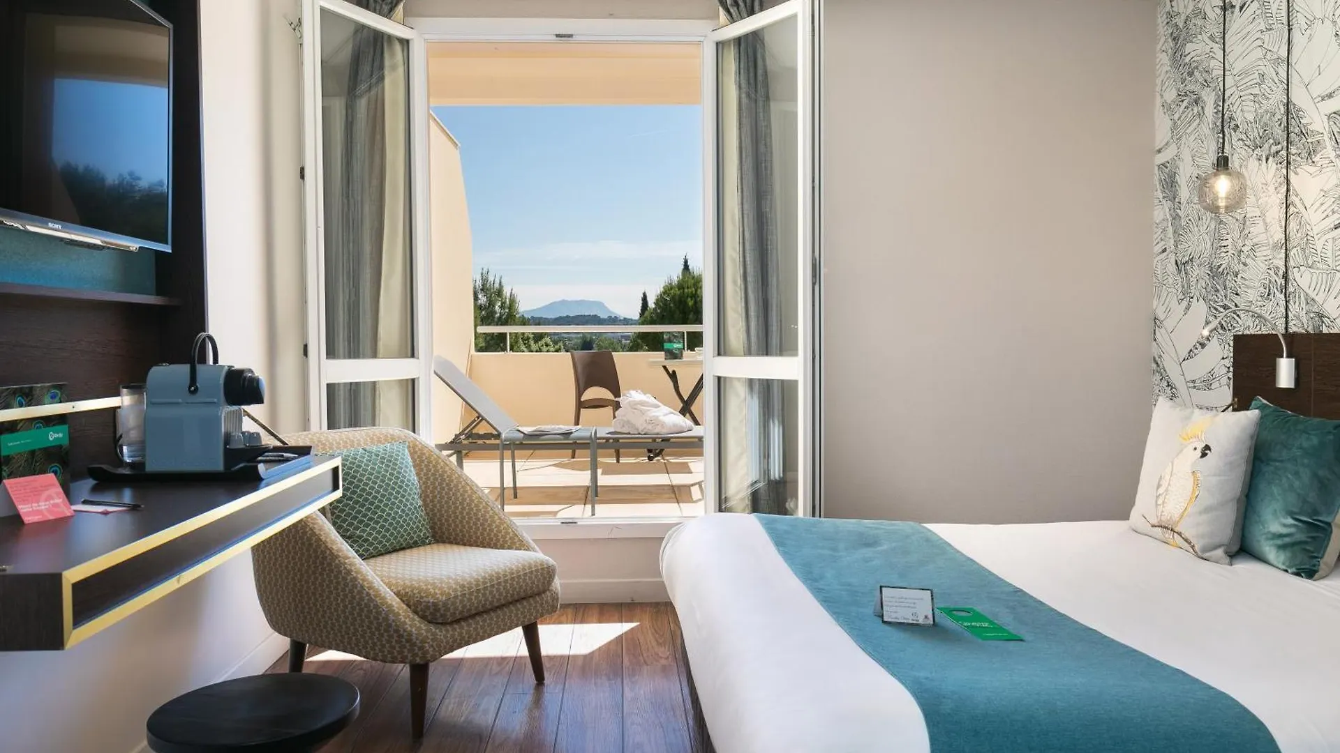 ****  Hotel Birdy By Happyculture Aix-en-Provence France